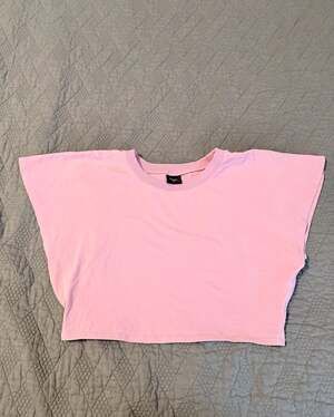 Blanc Clothing Pink Cropped Dolman Sleeve T-Shirt  size Medium Y2K

AD
